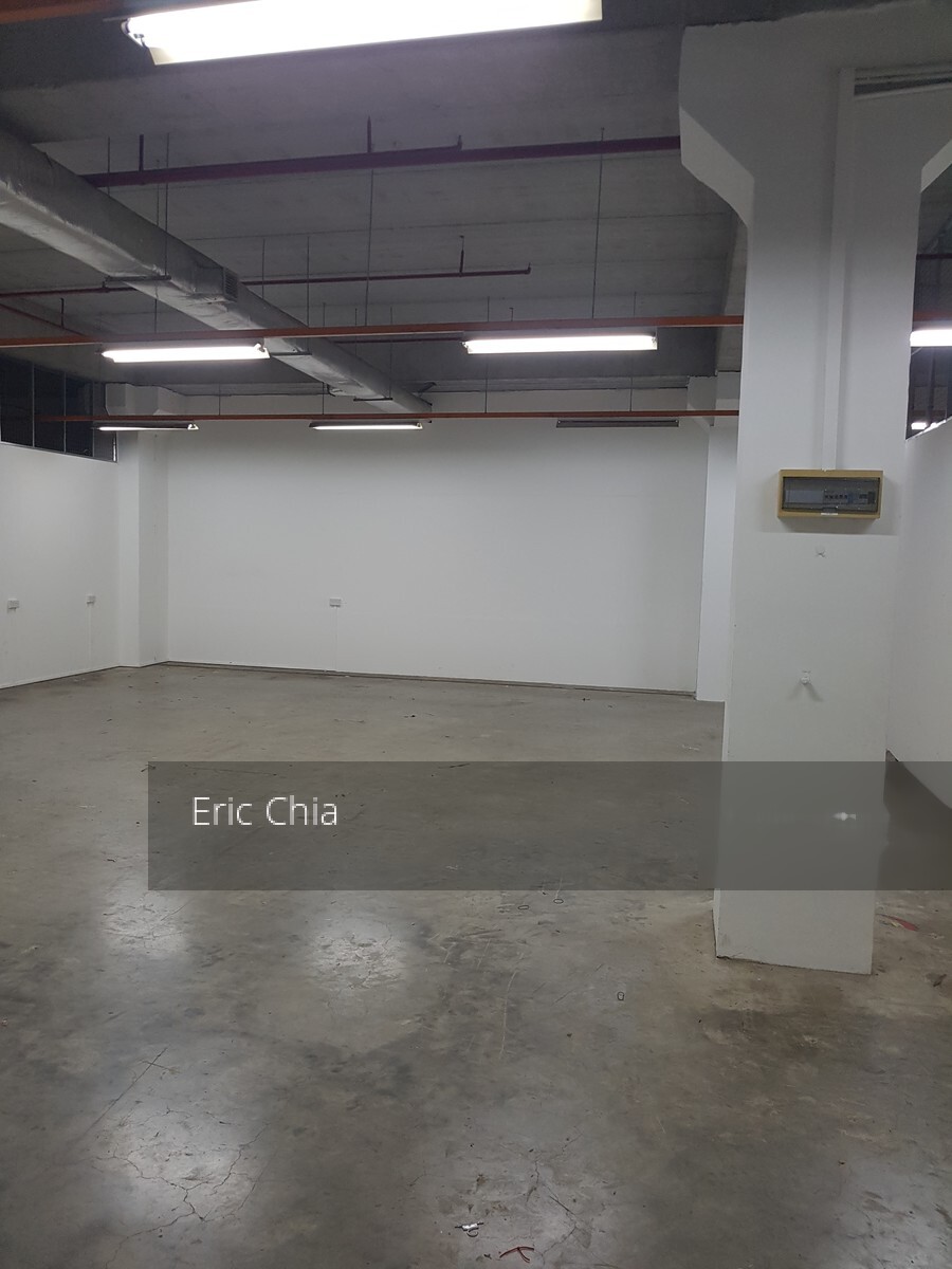 Jurong East Street 21 (D22), Warehouse #306540191